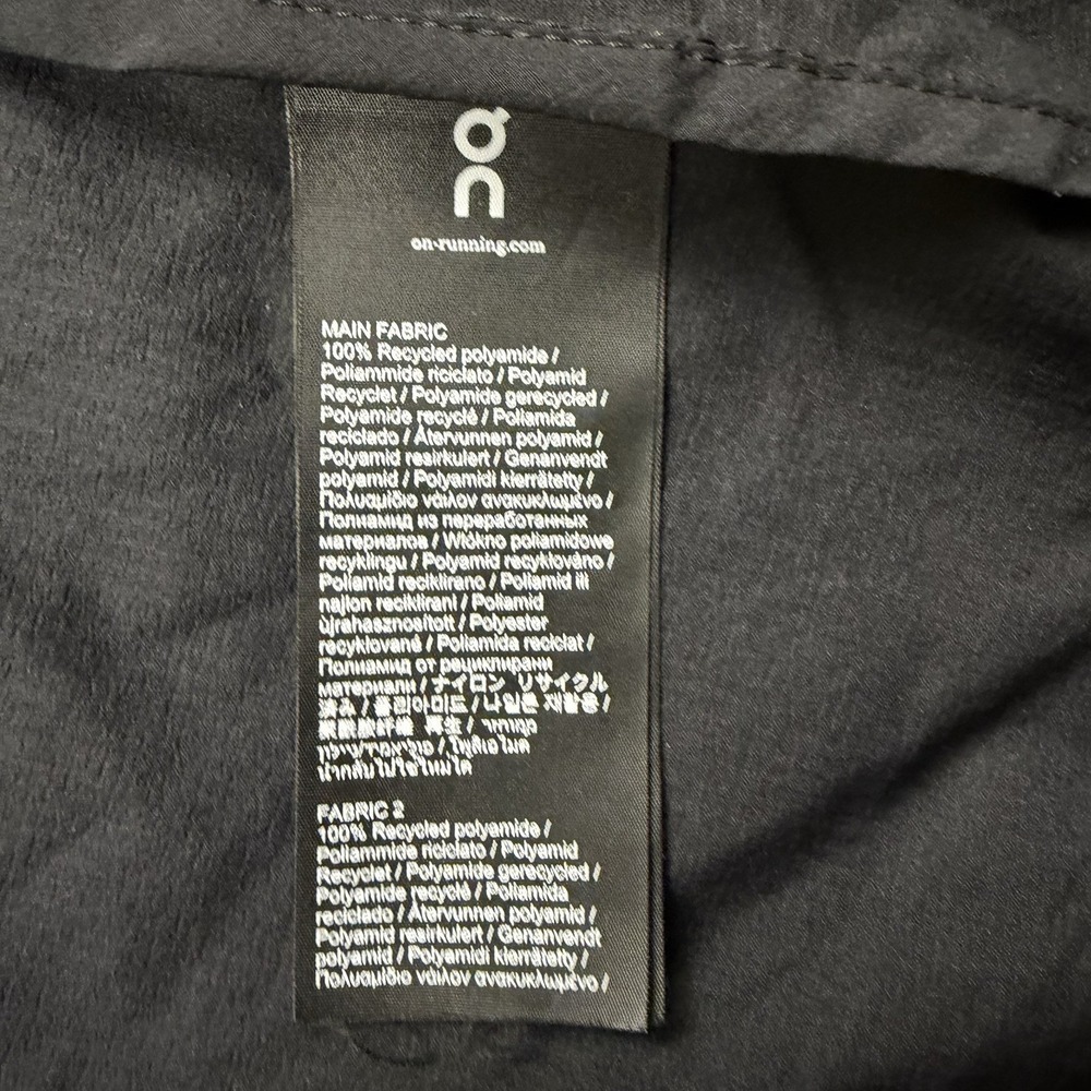 Womens ON Cloud Running Weather Jacket size XL Packable Lightweight Black - Picture 9 of 12